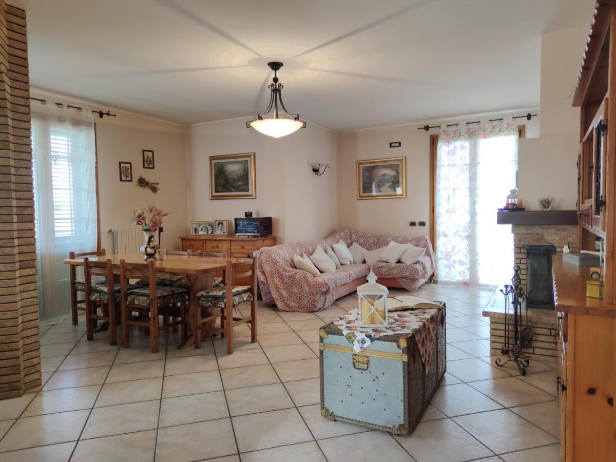 Appartement Relax In Collina A Due Passi Dal Mare à Torriana Extérieur photo
