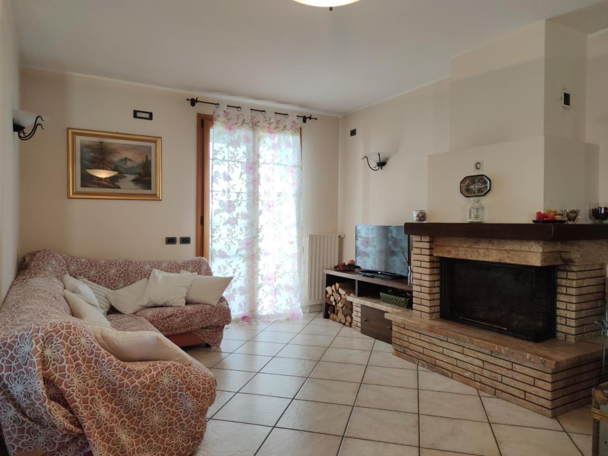 Appartement Relax In Collina A Due Passi Dal Mare à Torriana Extérieur photo